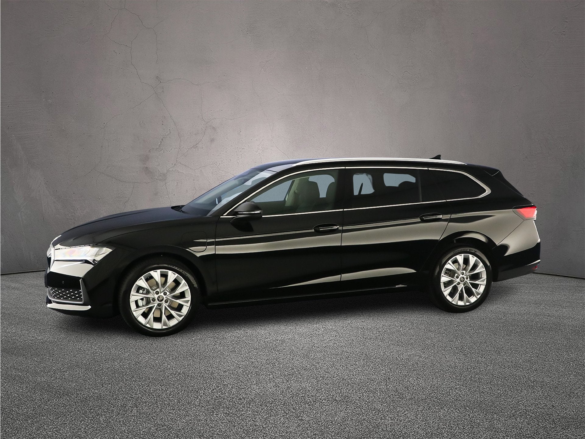 Skoda Superb Combi, Auto's, Euro 6, 4 cilinders, 135 min, Zwart