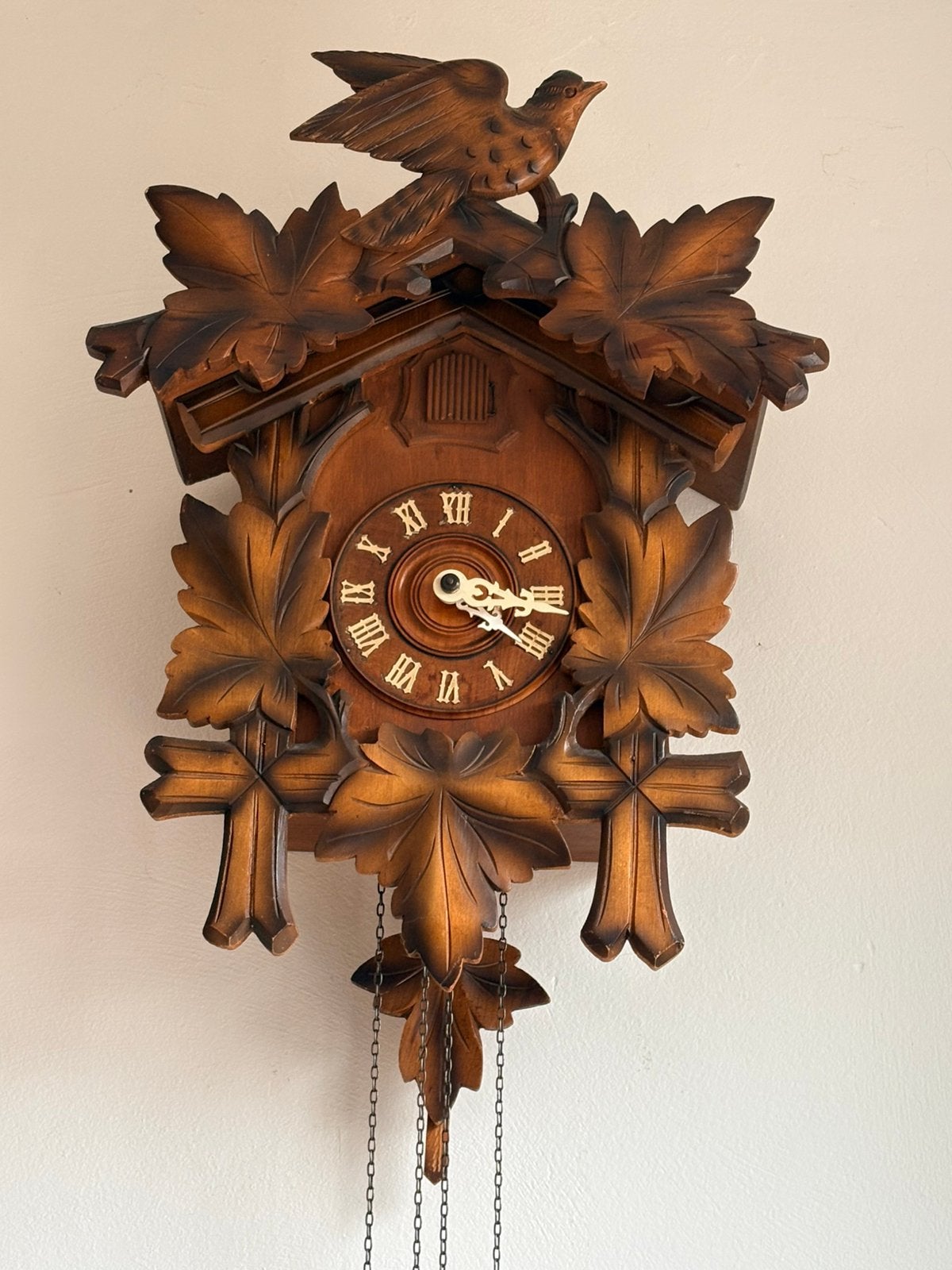 Te koop koekoeksklok, Analoog, Ophalen of Verzenden, Met gewichten, Wandklok