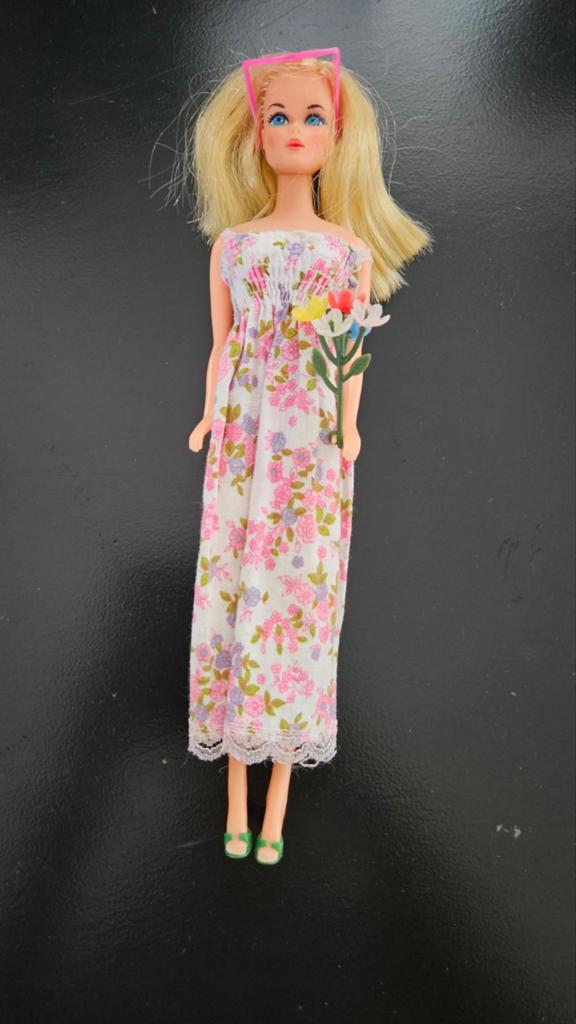 Oude Barbiepop 1958 met org. kleding, Verzamelen, Poppen, Ophalen of Verzenden, Gebruikt, Pop