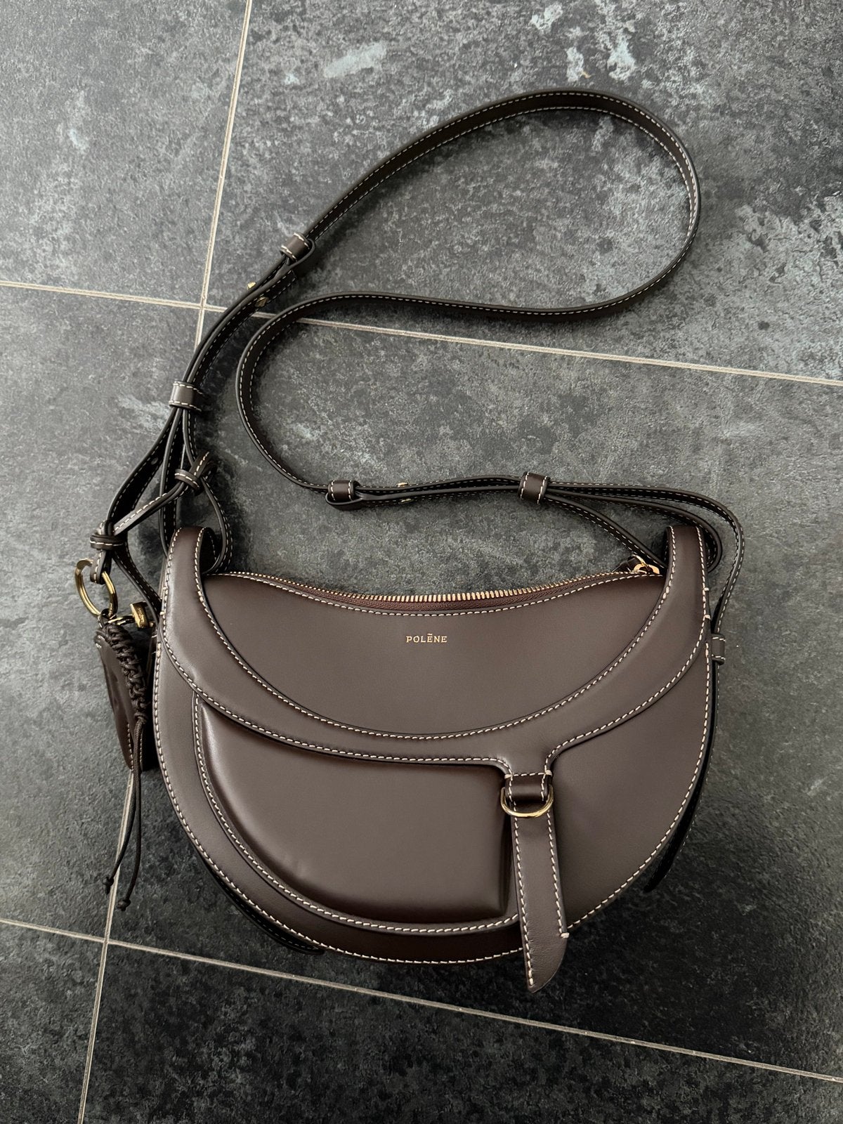 Polène Numéro Dix tas - Donkerbruin, Sieraden, Tassen en Uiterlijk, Ophalen of Verzenden, Zo goed als nieuw, Bruin, Schoudertasje