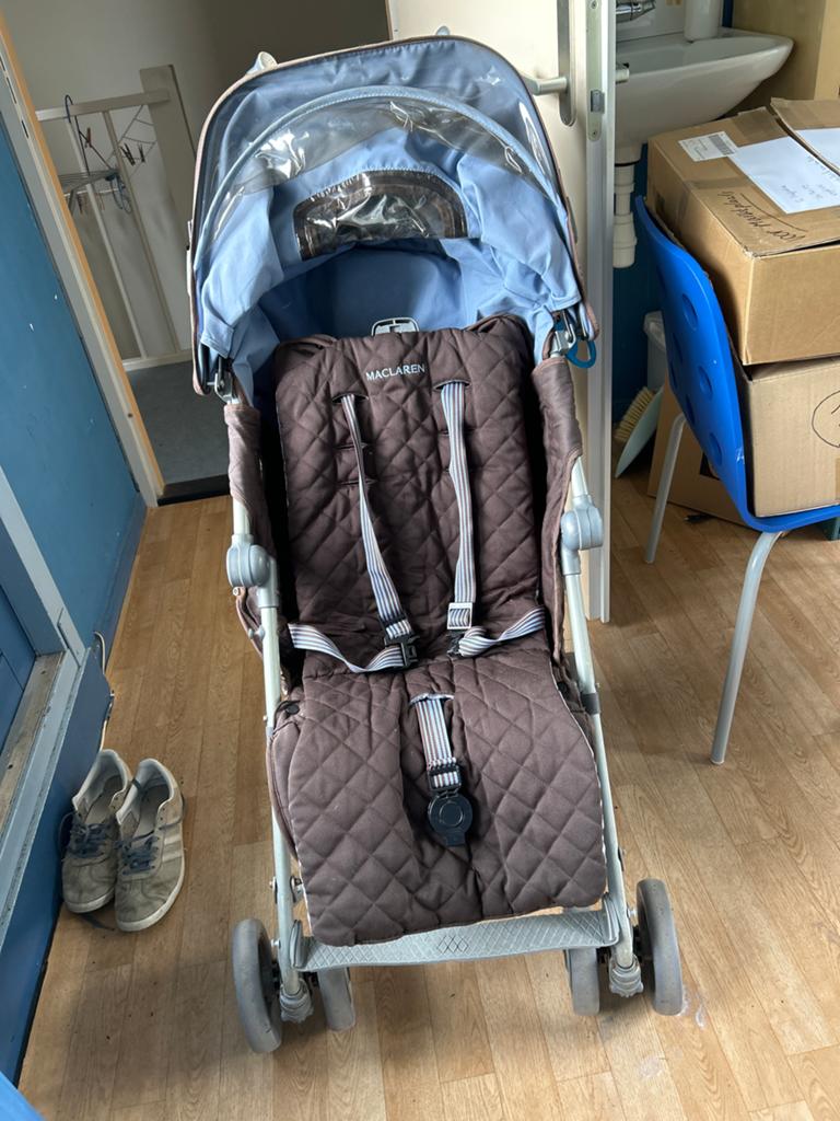 Maclaren buggy met verstelbare rugleuning en zonnekap, Kinderen en Baby's, Buggy's, Ophalen, Gebruikt, Maclaren, Verstelbare rugleuning
