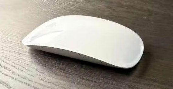 Apple Magic Mouse, Muis, Ophalen of Verzenden, Zo goed als nieuw, Apple Magic Mouse