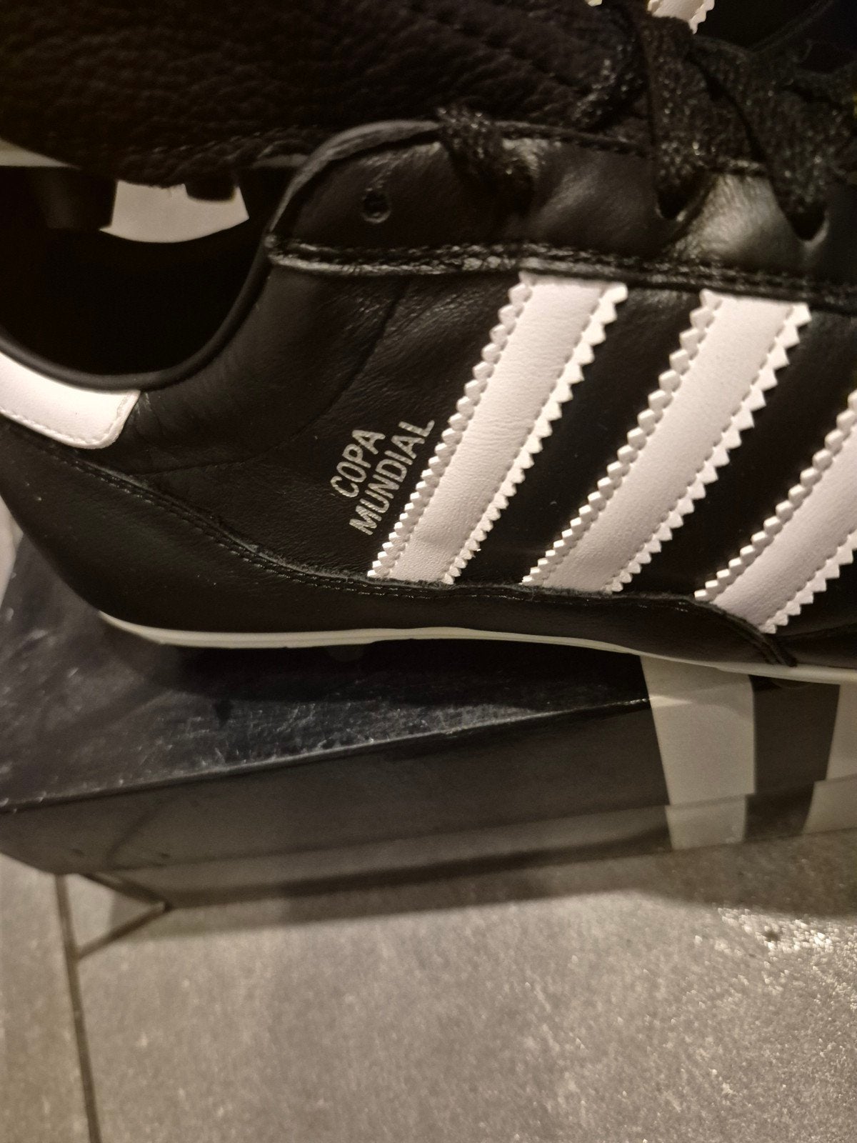 Adidas Copa Mundial Voetbalschoenen - Maat 44 2/3, Sport en Fitness, Voetbal, Ophalen of Verzenden