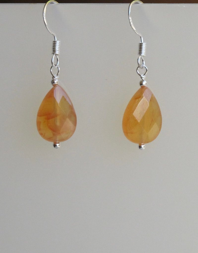 Prachtige oorbellen met oranje gele facet Agaat druppels, Sieraden, Tassen en Uiterlijk, Oorbellen, Hangers, Verzenden, Nieuw