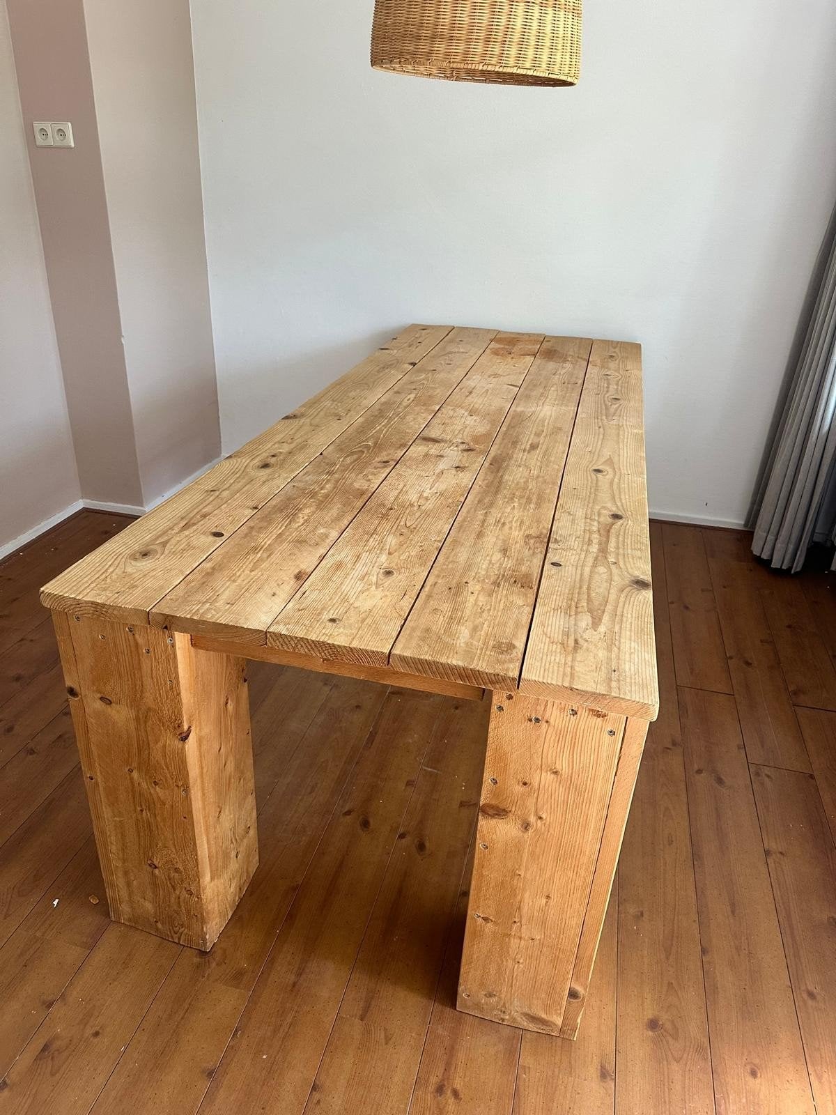 Grote steigerhouten tafel, Ophalen