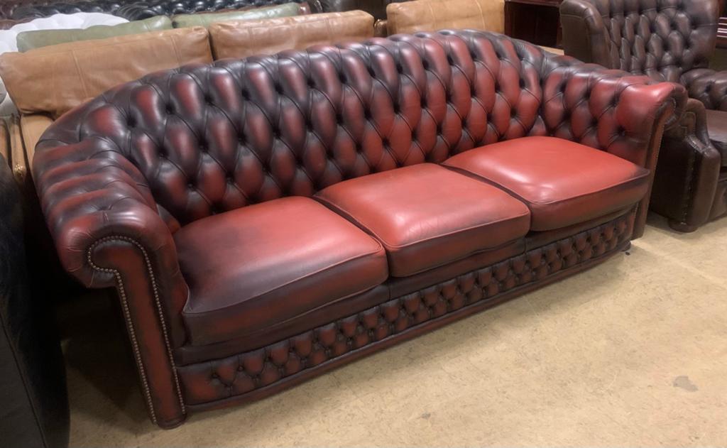 Prachtige Chesterfield Bank 3 Zits Oxblood Red., Gebruikt, Driepersoons, Ophalen of Verzenden, Rechte bank