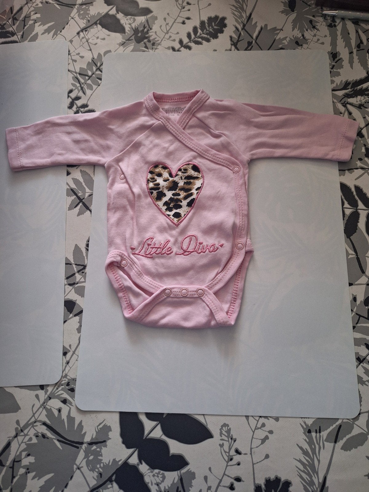 Baby Meisje Little Diva. Rompertje. Maat 0 - 3 Maanden., Overige typen, Meisje, Ophalen of Verzenden, Zo goed als nieuw