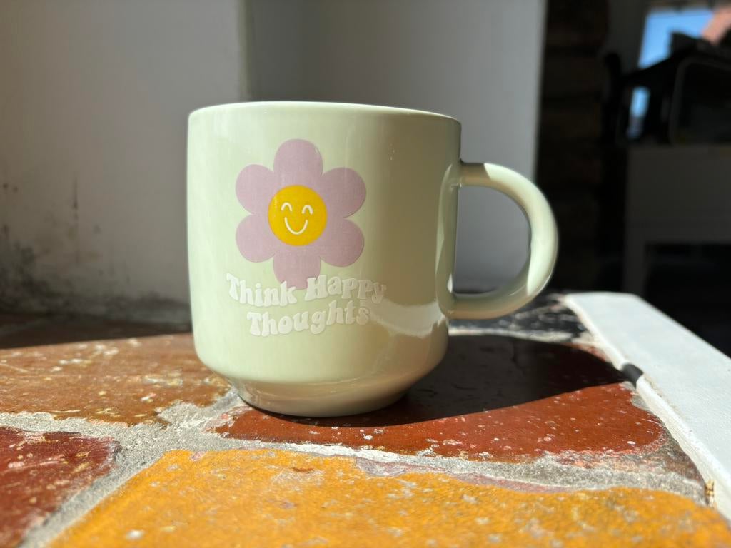 Groene mok met bloem Hema “Think Happy Thoughts”, Ophalen, Zo goed als nieuw, Overige stijlen, Kop(pen) en/of Schotel(s)