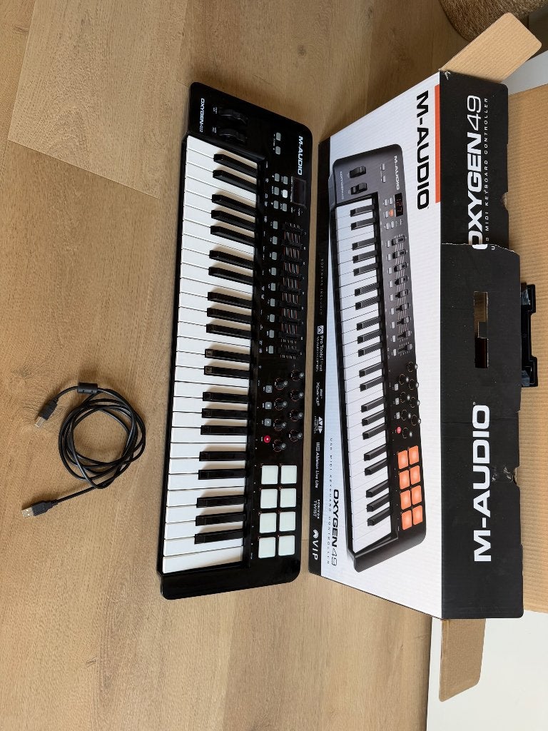 M-audio oxygen 49 MIDI-Keyboard, Muziek en Instrumenten, Midi-apparatuur, Ophalen, Zo goed als nieuw