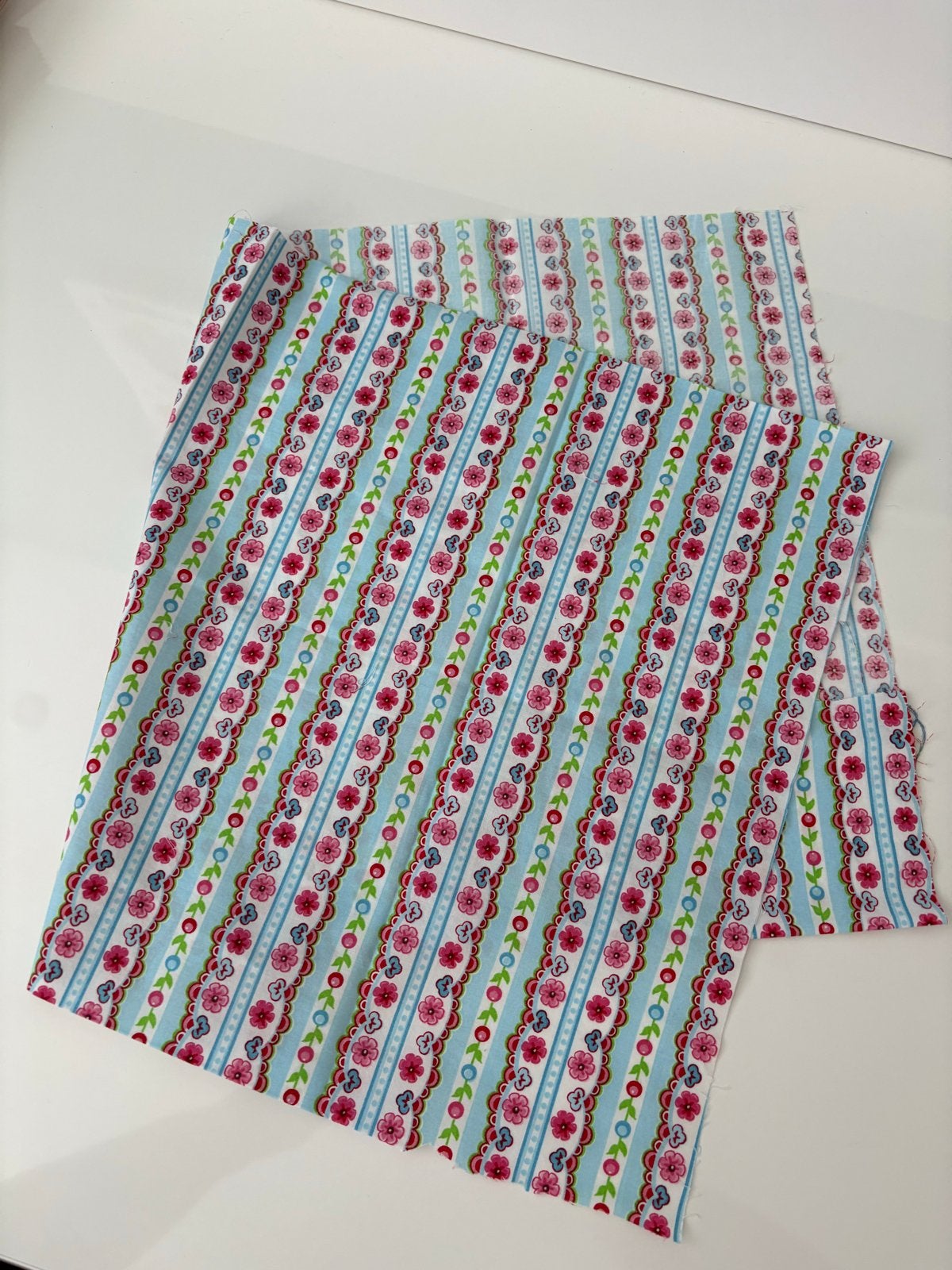 Pip Studio stof nieuw 63cm x 34cm, Hobby en Vrije tijd, Stoffen en Lappen, Blauw, Nieuw, Ophalen of Verzenden, 30 tot 120 cm