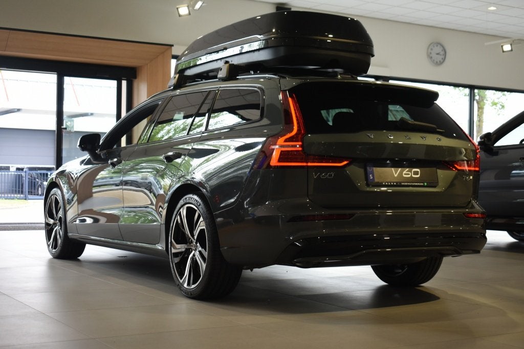 Volvo V60 T6 350pk AWD Ultra Dark | 19'' | Getint glas | S/K, Auto's, Volvo, Automaat, Lichtsensor, 4 cilinders, 1969 cc