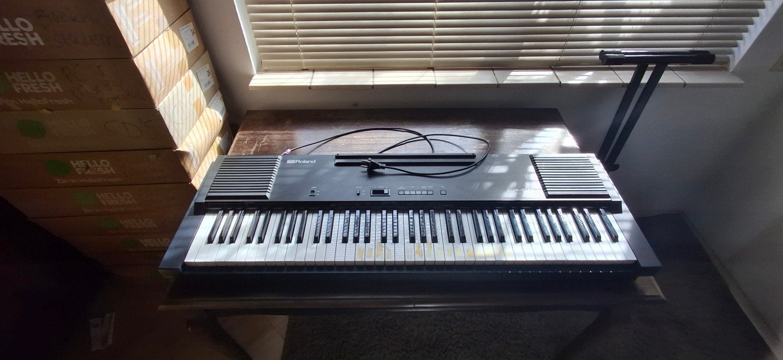 Roland EP-50 Digitaal Piano met standaard en hoes, Ophalen, Gebruikt, Zwart, Digitaal