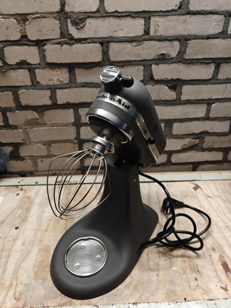 KitchenAid Artisan KSM150 Keukenmixer Antraciet, 4 liter of meer, 3 snelheden of meer, Ophalen of Verzenden, Zo goed als nieuw