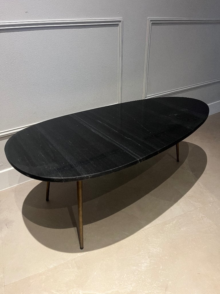 Zwarte ovale salontafel van Goossens wonen met metalen poten, Ophalen, Gebruikt, 50 tot 100 cm, 100 tot 150 cm
