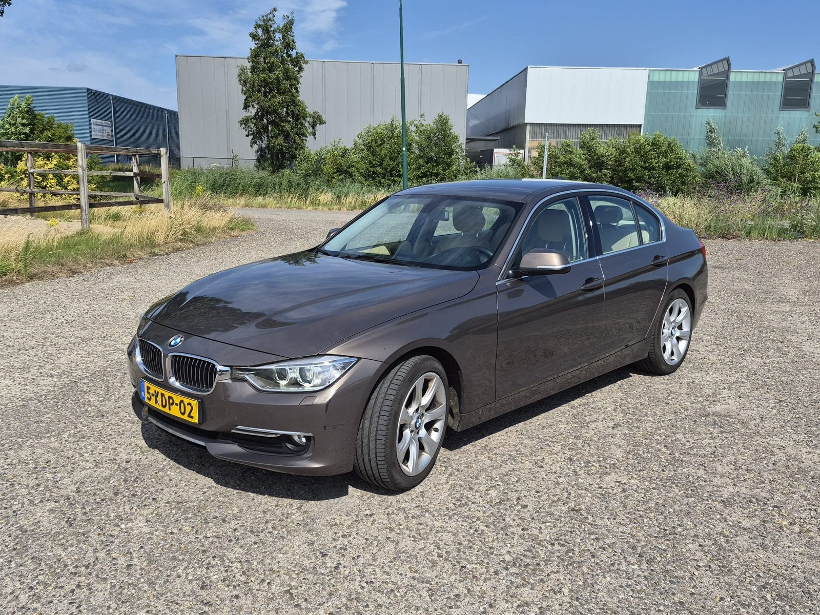 BMW 3-Serie 1.6 320I 125KW EDE 2013 Bruin, Beige, Bruin, 75 €/maand, Handgeschakeld