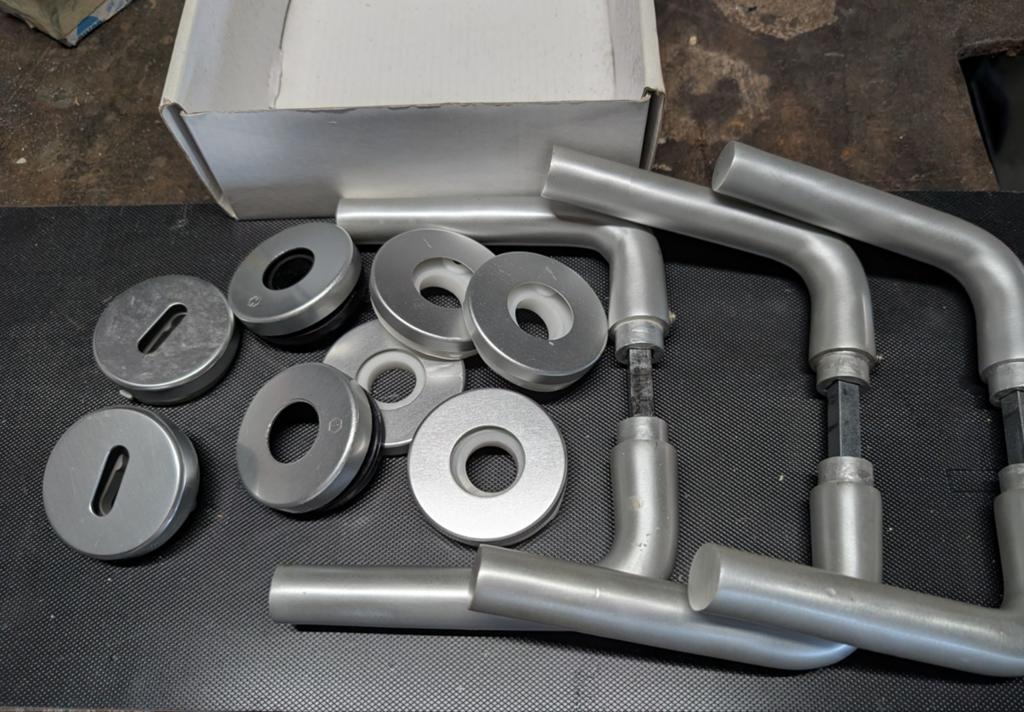3x krukset met Hoppe rozetten - geborsteld aluminium, Doe-het-zelf en Verbouw, Deuren en Horren, Gebruikt, Binnendeur, Ophalen of Verzenden