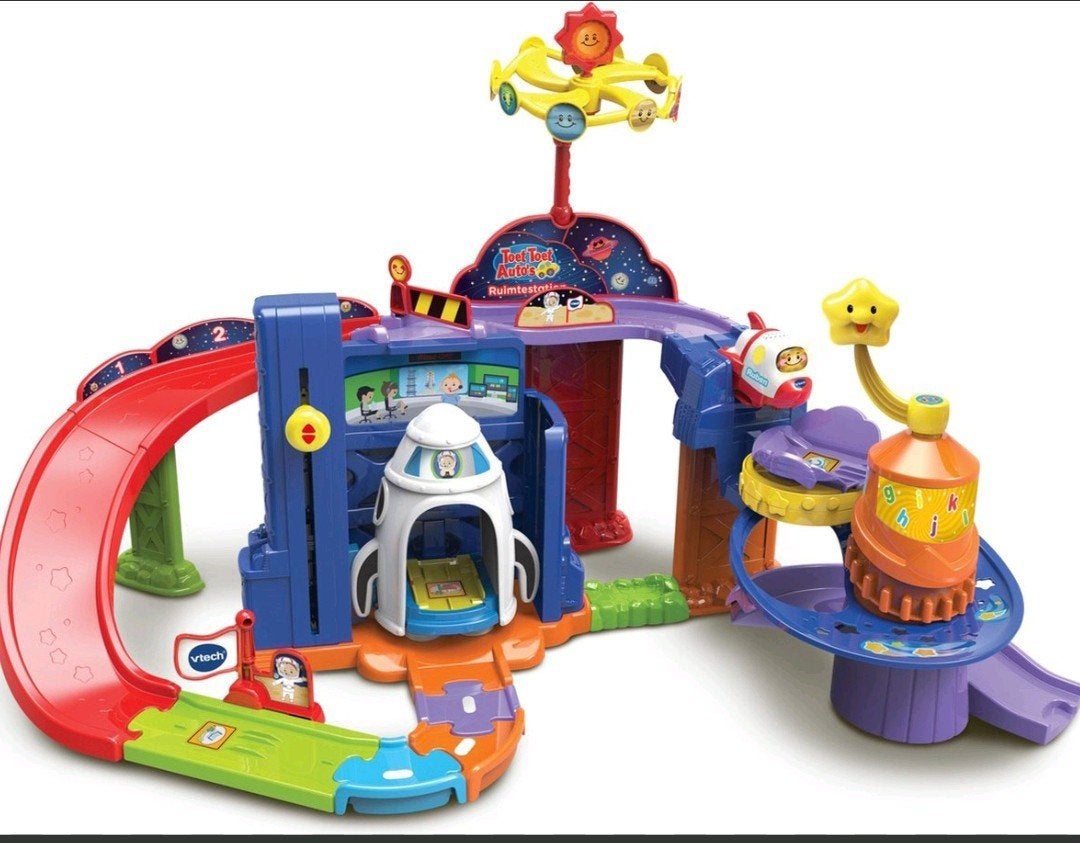 Toet toet Ruimte station, Kinderen en Baby's, Ophalen of Verzenden, 2 tot 4 jaar