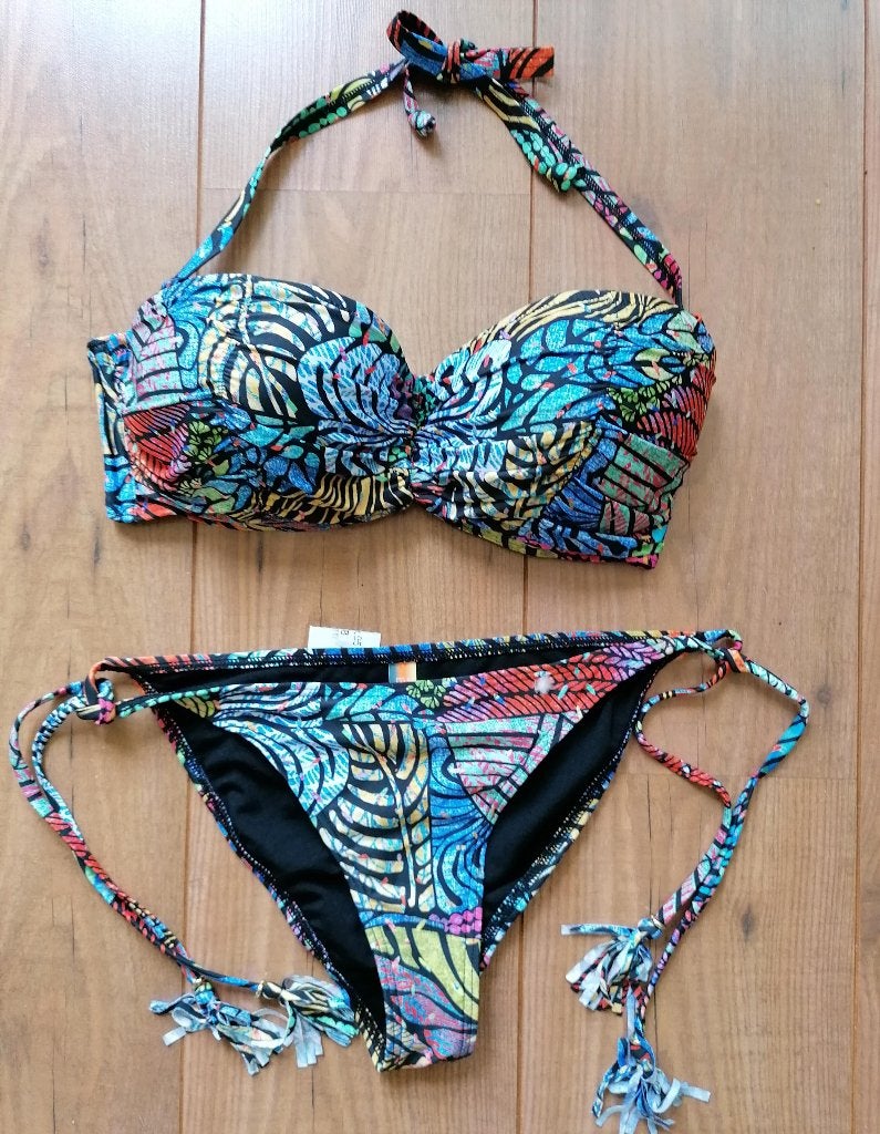 SUPER TRENDY bikini met vele kleuren van Beachwave mt. 38, Kleding | Dames, Badmode en Zwemkleding, Beachwave, Meerkleurig, Nieuw