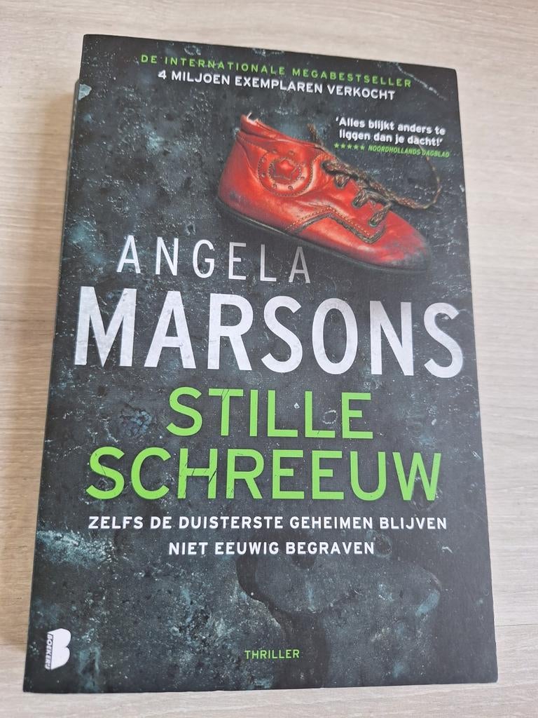 Angela Marsons - Stille Schreeuw (Thriller), Boeken, Thrillers, Ophalen of Verzenden, Gelezen, Angela Marsons, Europa overig
