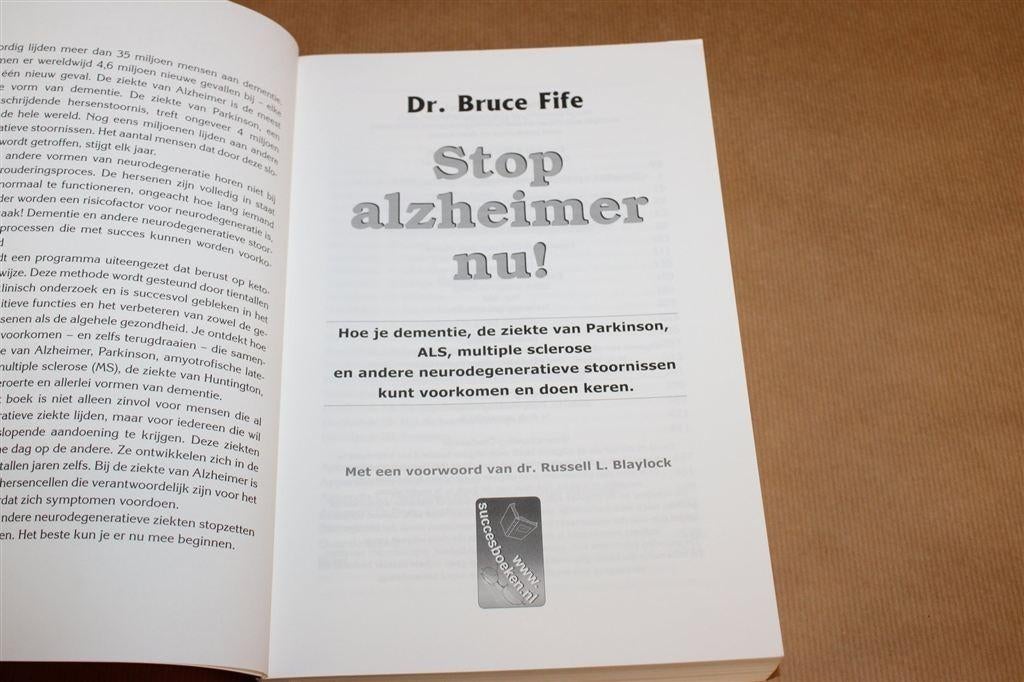 Stop Alzheimer Nu! — Bruce Fife, Naslagwerk 555 pag, Ophalen of Verzenden, Zo goed als nieuw