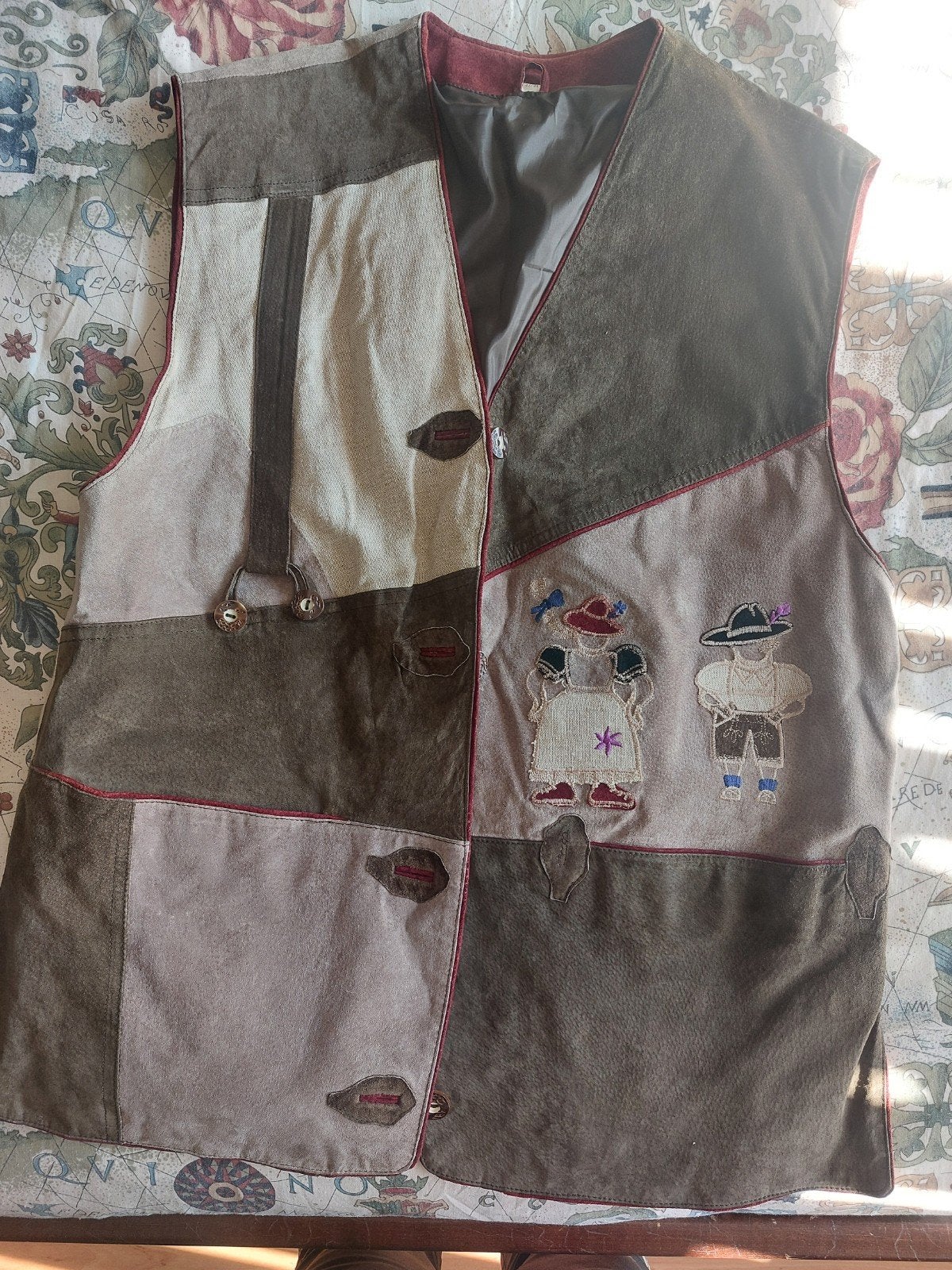 tirolerkleding, Ophalen, Zo goed als nieuw, Carnaval