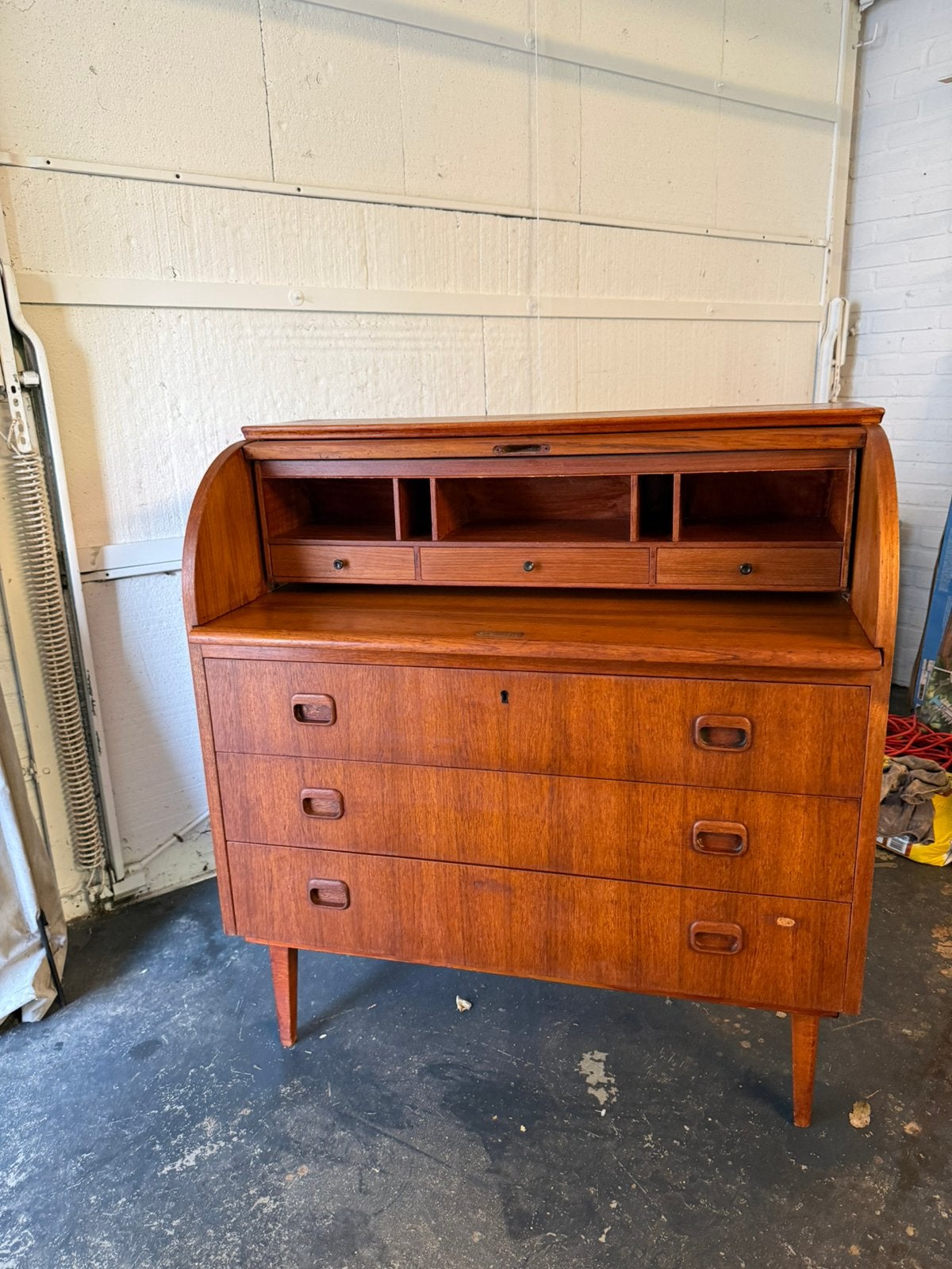 Egon Ostergaard teak rolltop secretaire – vintage jaren 60, Ophalen, Gebruikt