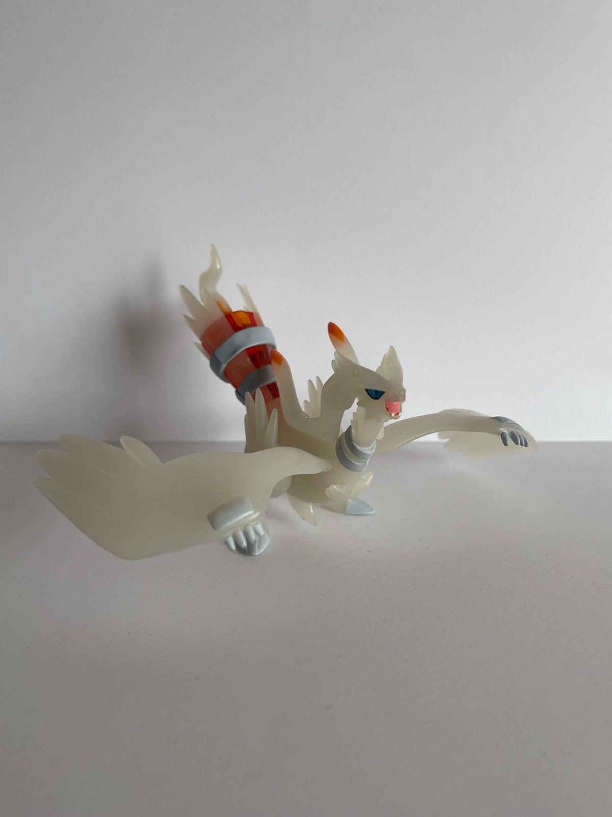 Pokémon Zukan figuurtje Reshiram, Ophalen of Verzenden, Zo goed als nieuw