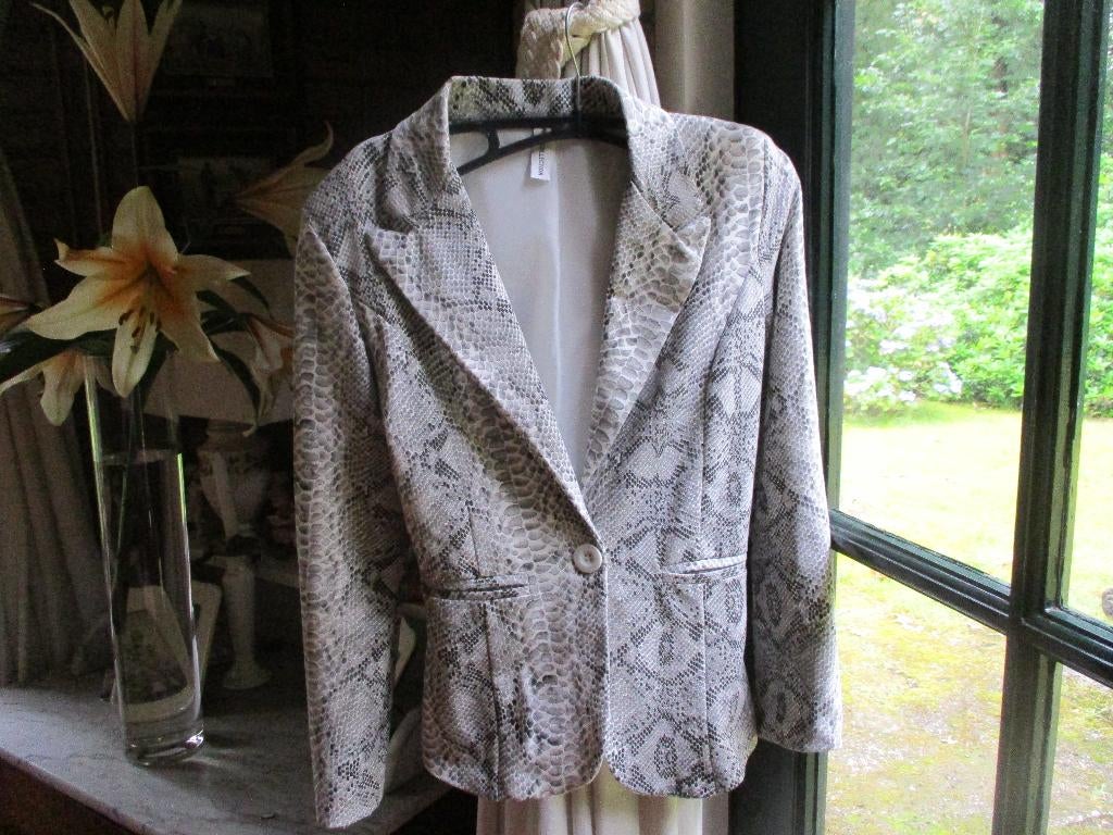 mj/NIEUW! NEW COLLECTION/jasje/maat S/STRETCH/slangenprint, Overige kleuren, Verzenden, Nieuw, Jasje