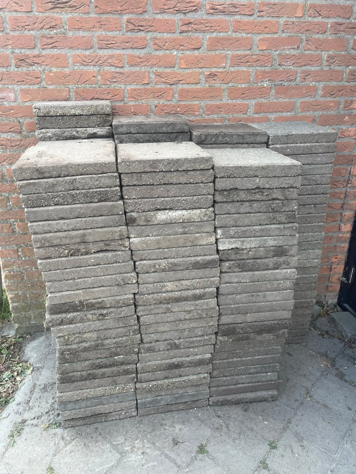 Stoeptegels gratis, Ophalen, Zo goed als nieuw, Beton, Terrastegels