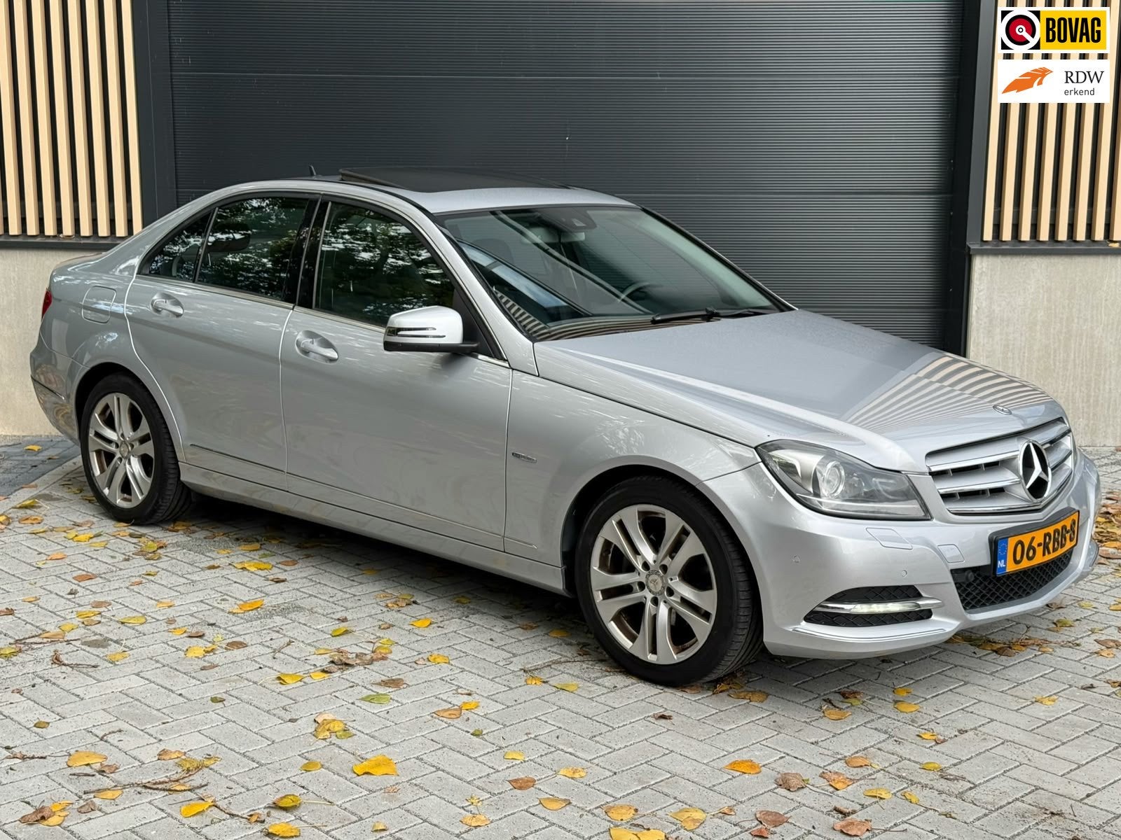 Mercedes-Benz C-klasse 180 Avantgarde Automaat, Schuifdak et, Auto's, Automaat, Origineel Nederlands, Sedan, 1395 kg