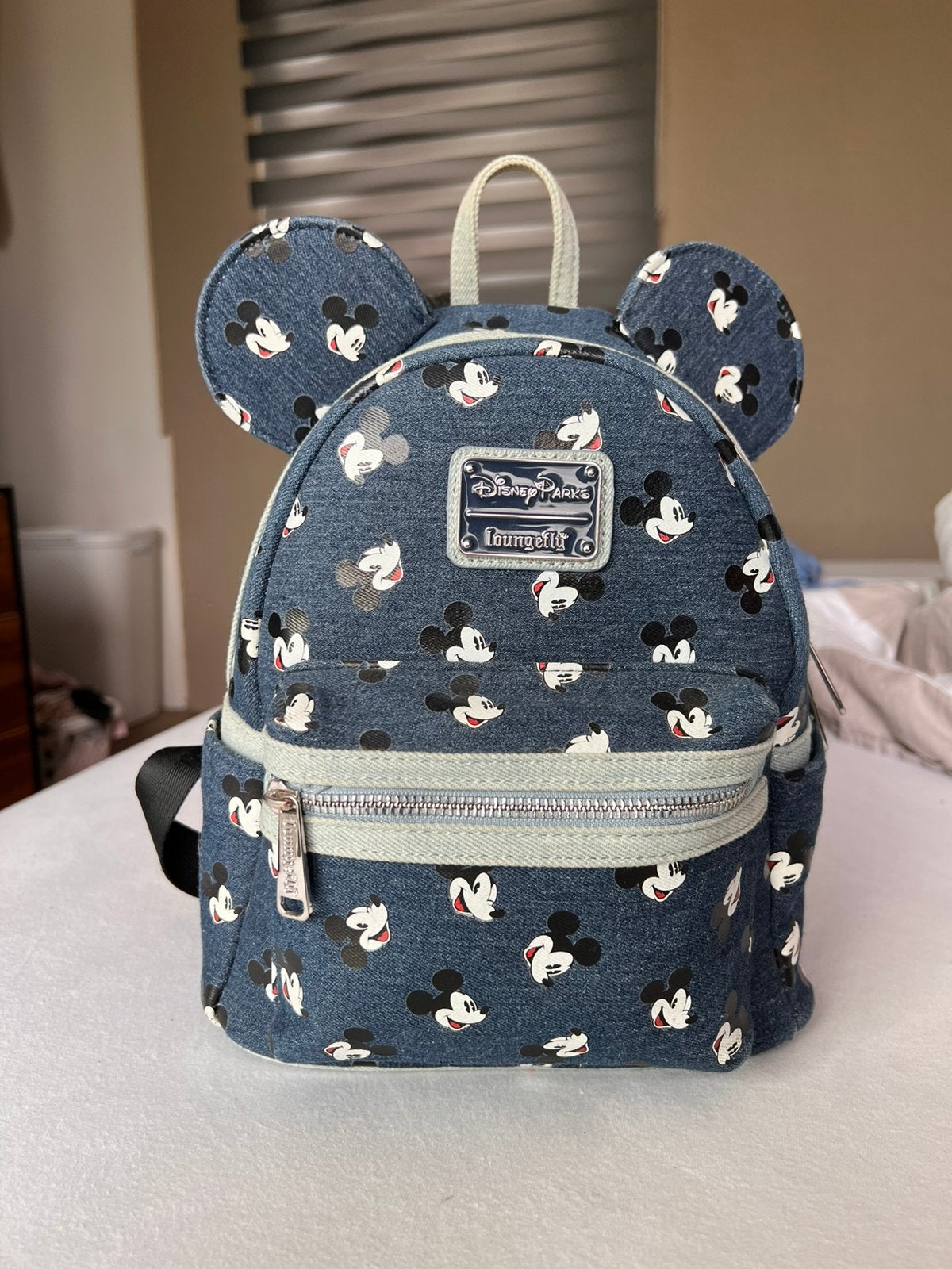 Disney Parcs Loungefly Mickey Denim, Verzenden, Zo goed als nieuw, Overige merken