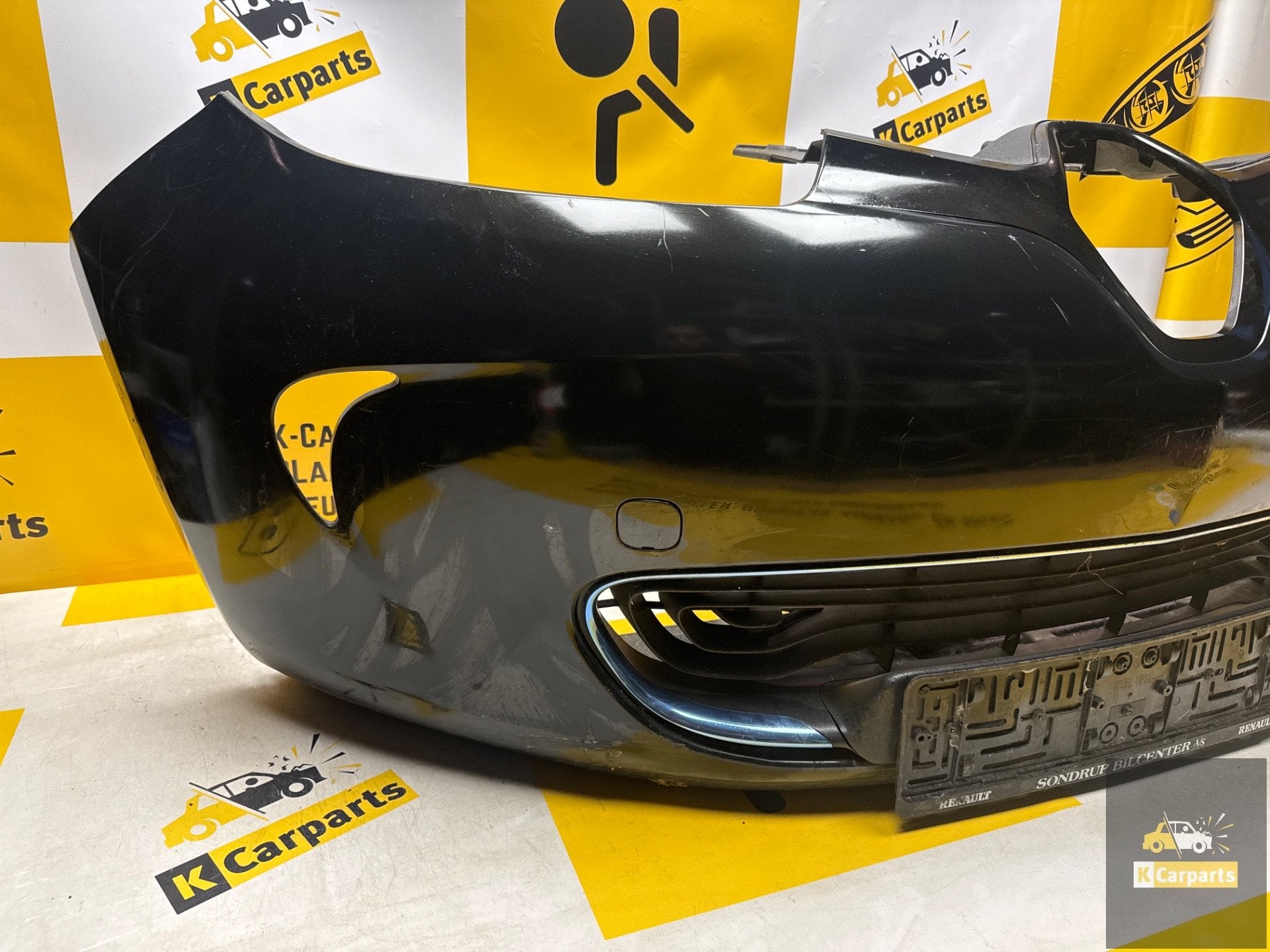 Voorbumper RENAULT ZOE 2012+ origineel bumper 620102855R, Auto-onderdelen, Info@fabrikant.eu, Ophalen of Verzenden, Bumper, Fabrikant BV
