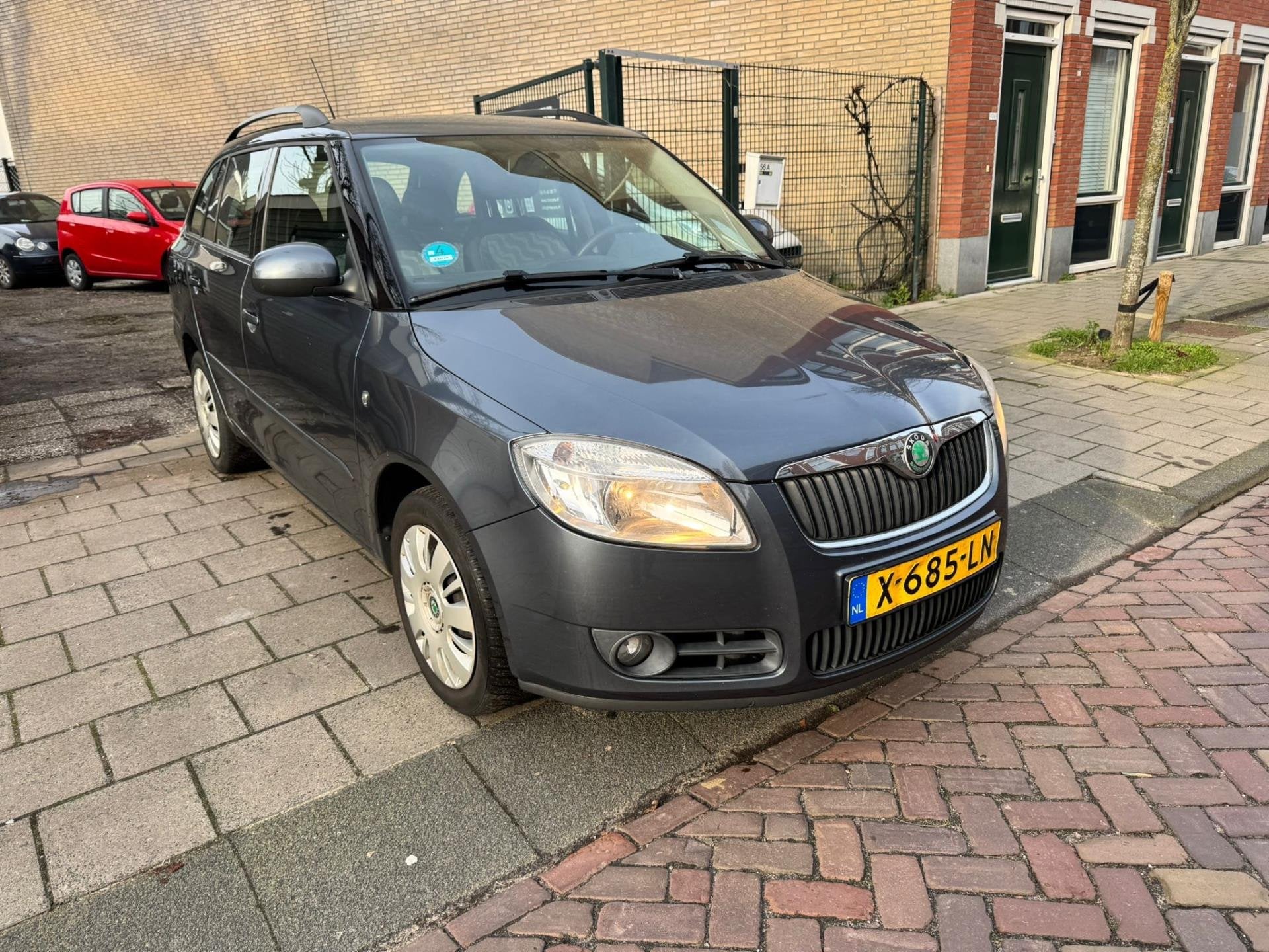 Skoda Fabia Combi 1.4-16V Tour, Auto's, Voorwielaandrijving, 4 cilinders, Grijs, 1000 kg