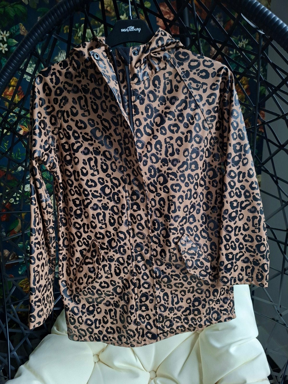 Regenjas met capuchon maat 152 Leopard print, Kinderen en Baby's, Ophalen of Verzenden, Zo goed als nieuw, Meisje, Jas