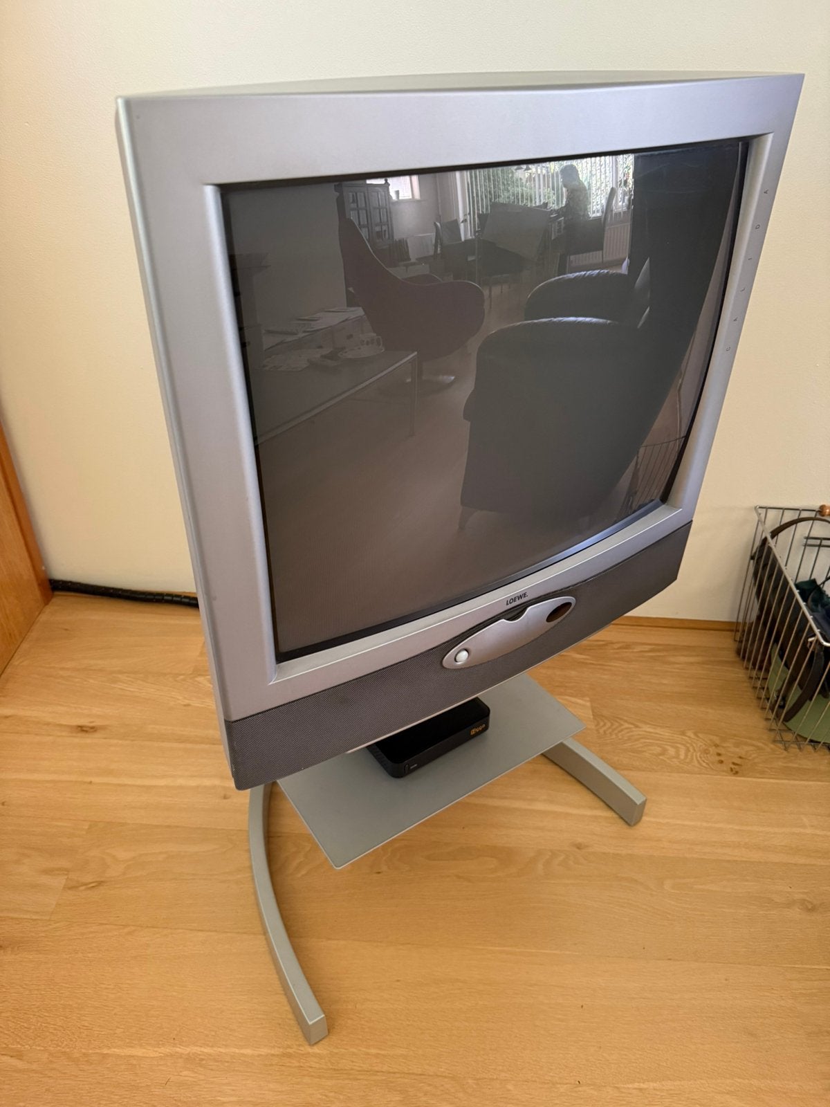 Analoge TV Loewe, Gebruikt, 50 Hz, 60 tot 80 cm, Ophalen