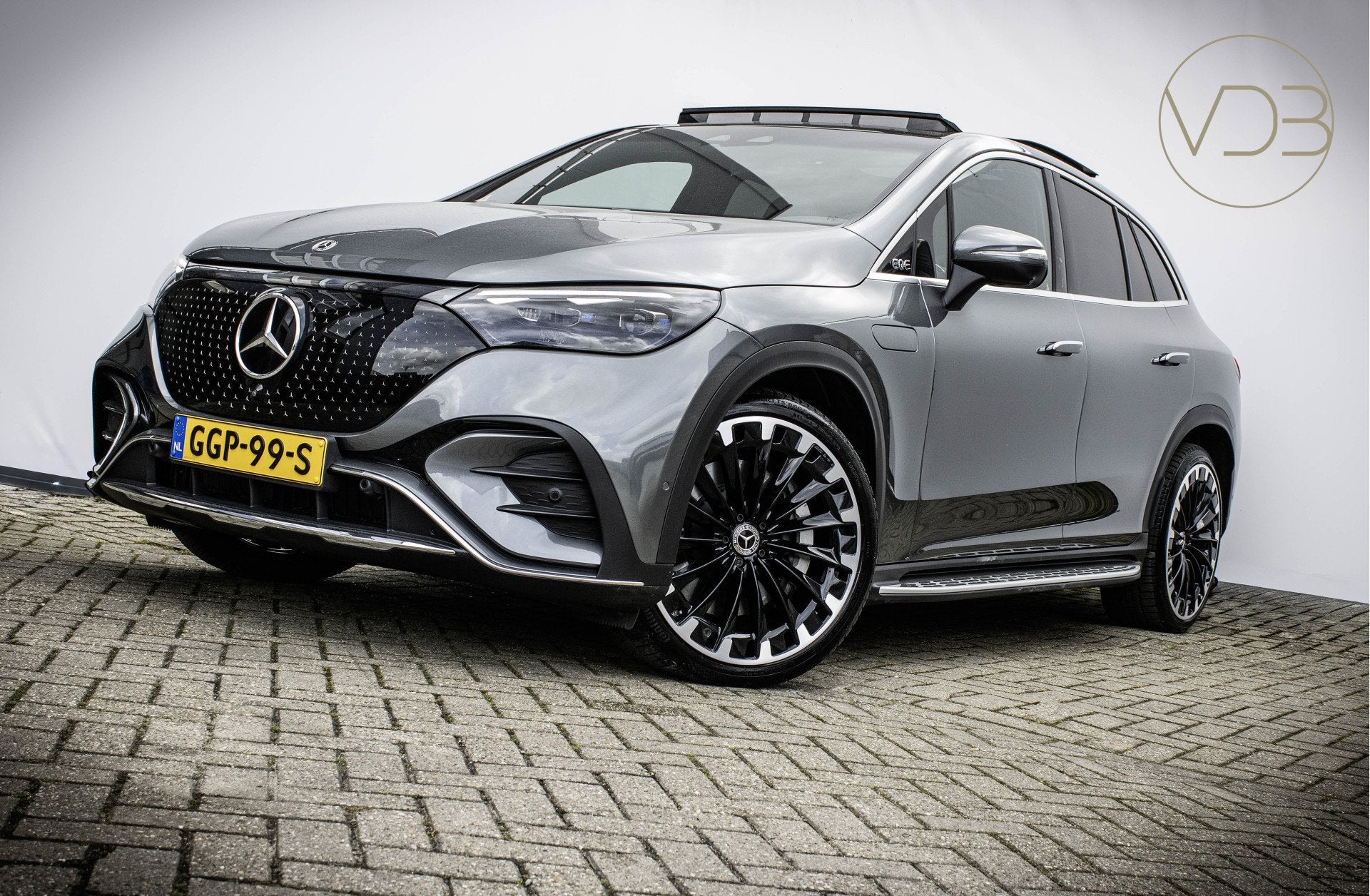 Mercedes-Benz EQE SUV 500 4Matic Sport Edition Hyperscreen O, Auto's, Automatische klimaatregeling, Zwart, 408 pk, SUV of Terreinwagen