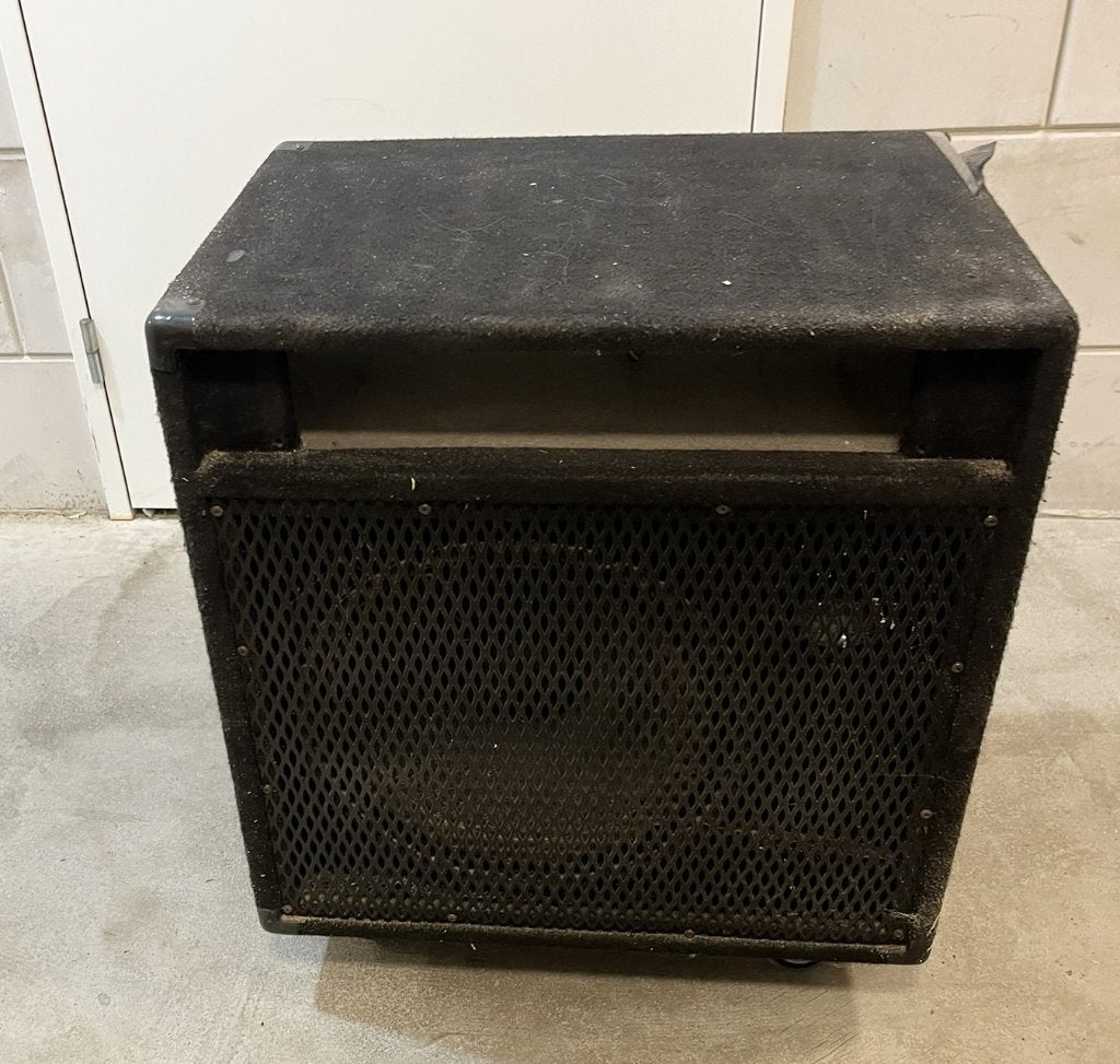 Peavey luidsprekerkast van een Peavey T-Max 115 combo., Ophalen, Gebruikt, Basgitaar, 100 watt of meer
