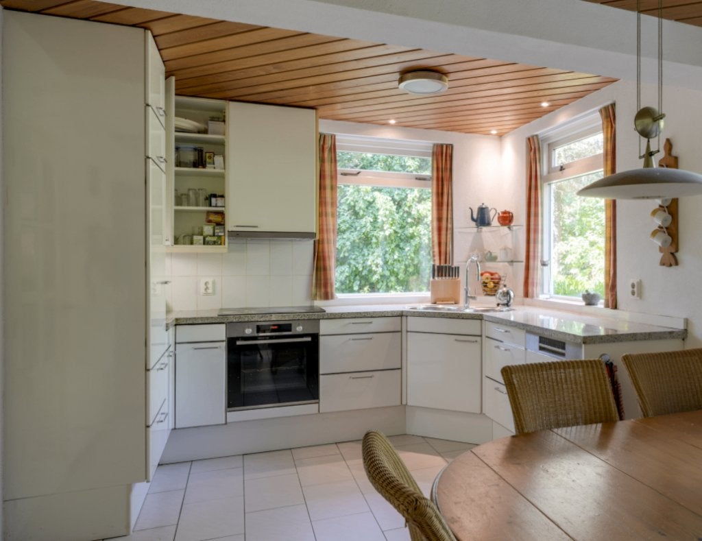 Complete keuken - graniet blad en Bosch-apparatuur (4j oud), Ophalen, Gebruikt, U-keuken, Wit