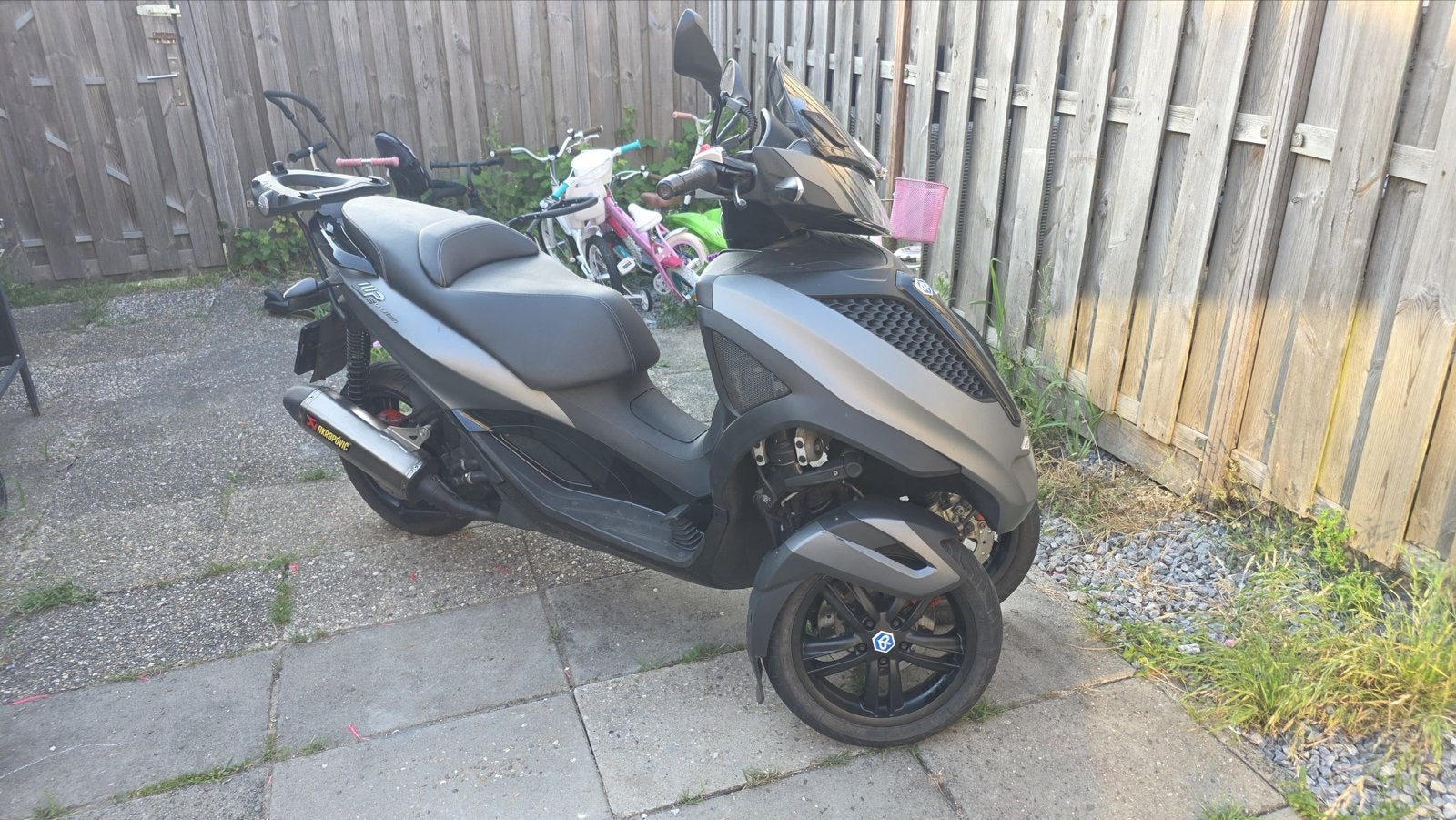 Piaggio MP3 Yourban 300 LT met Akrapovic uitlaat, Fietsen en Brommers, Scooters | Piaggio, Ophalen, Gebruikt, Overige modellen