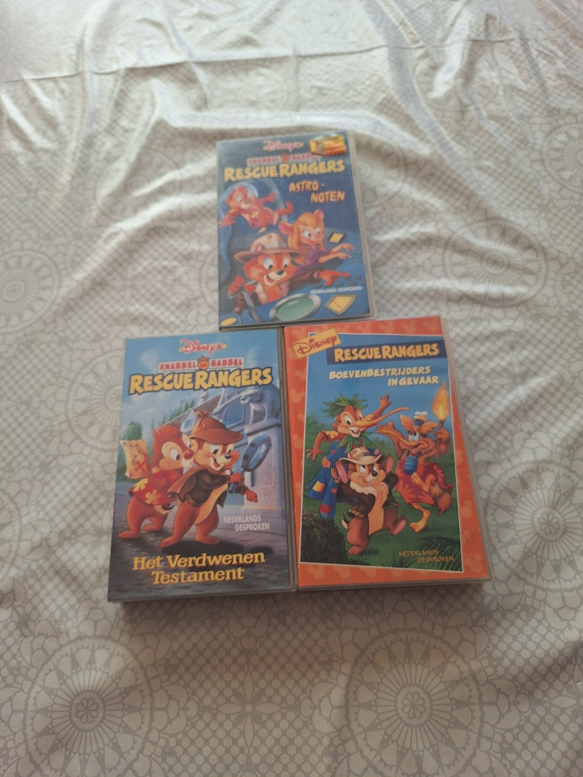3 videobanden kinderfilms 1 euro per stuk, Alle leeftijden, Ophalen, Zo goed als nieuw