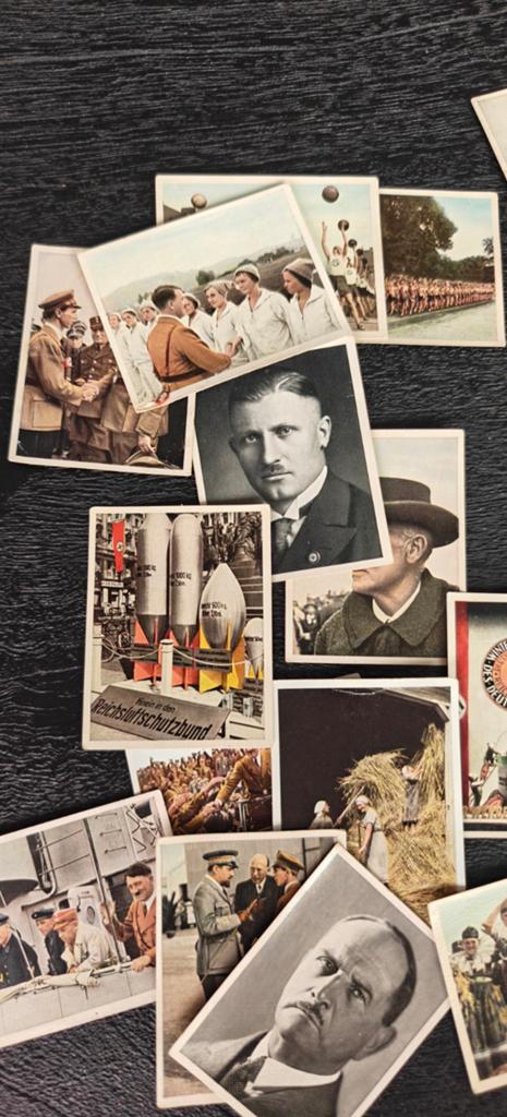 Jaren 40 WW2  cigaretten plaatjes Constantin Dresden, Ophalen of Verzenden