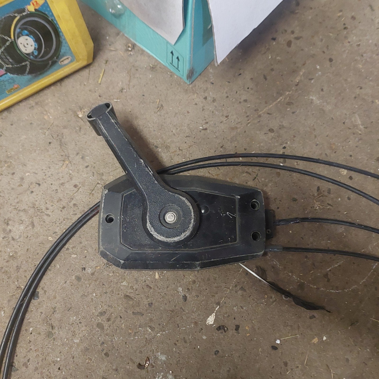 Buitenboordmotor schakelhendel met kabels, Watersport en Boten, Accessoires en Onderhoud, Ophalen of Verzenden, Gebruikt, Motor en Techniek