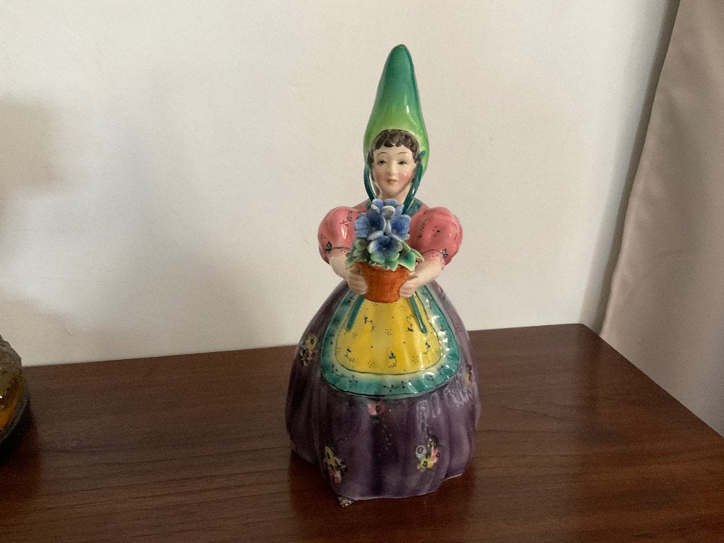 Oud Keramiek beeld dame met bloemen Italy, Antiek en Kunst, Ophalen of Verzenden
