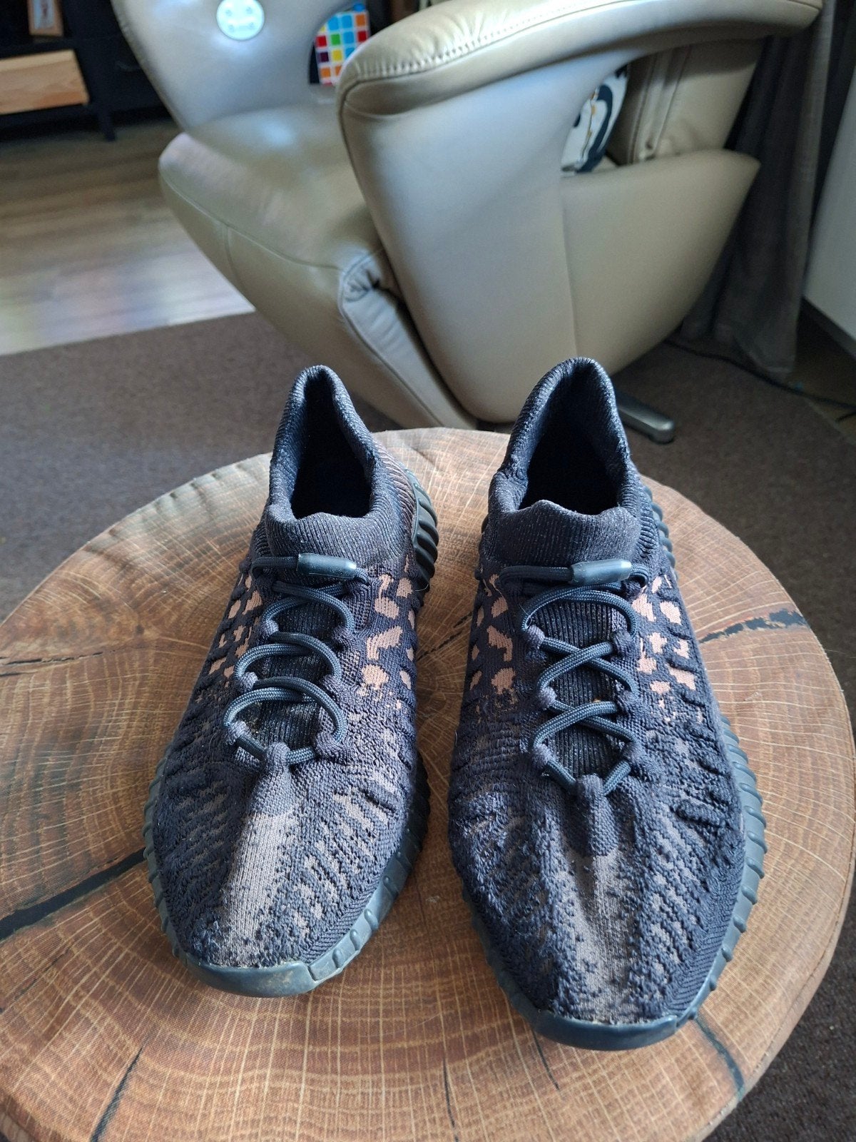 Adidas Yeezy Boost 350 V2 Zyon - Maat 43, Zwart, Ophalen of Verzenden, Zo goed als nieuw, Yeezy