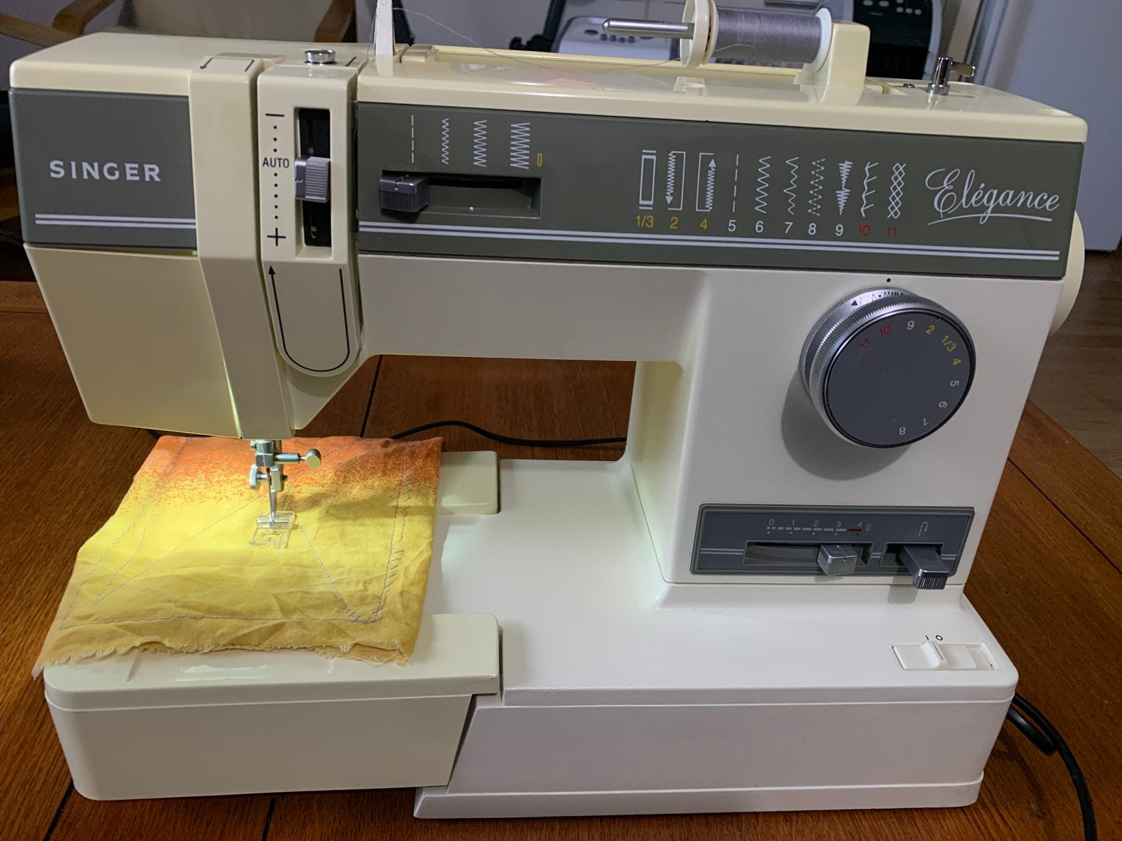 Singer Elegance 6232(100% goed werkende), Hobby en Vrije tijd, Naaimachines en Toebehoren, Ophalen of Verzenden, Zo goed als nieuw