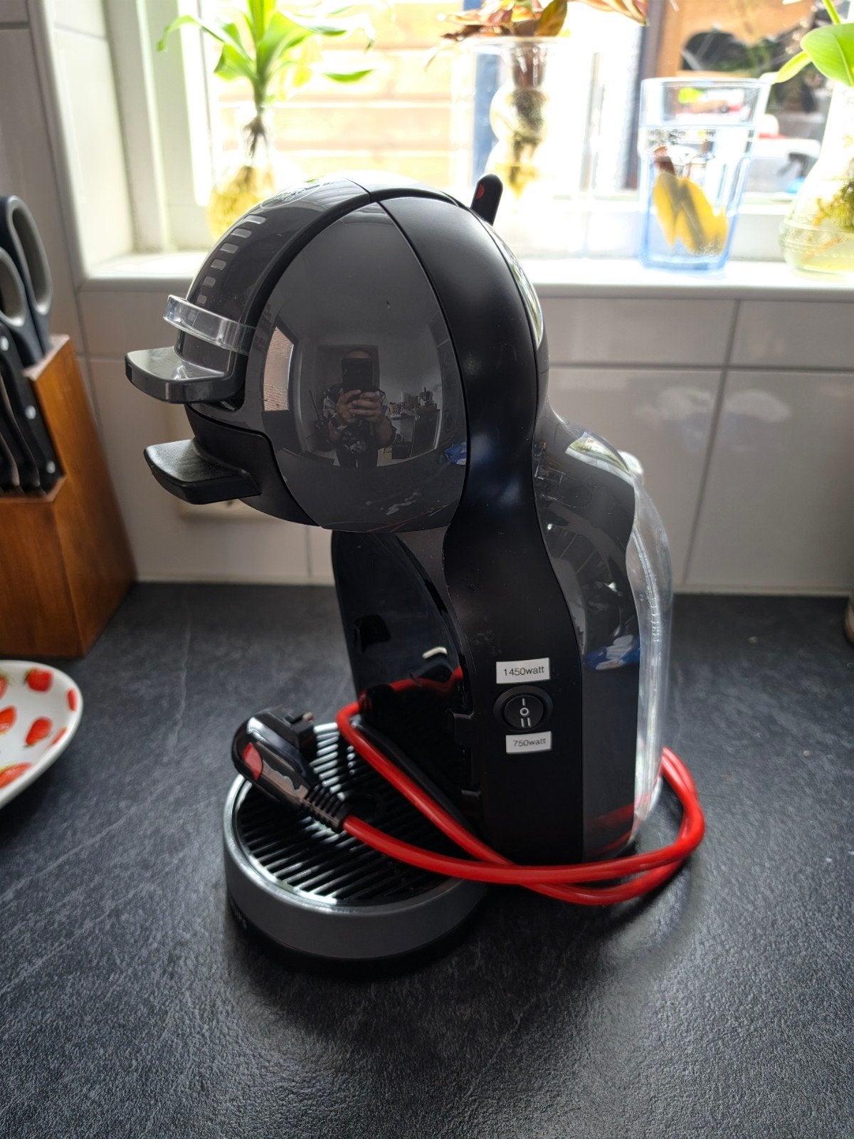 camping Dolce Gusto Krups 750watt/1450watt, Ophalen, Koffiemachine, Zo goed als nieuw, 1 kopje