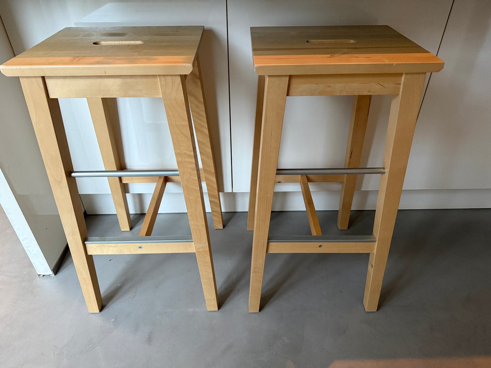 IKEA Bosse barkrukken (2 stuks) - zo goed als nieuw, Ophalen, Met voetsteun, 60 tot 90 cm, Zo goed als nieuw