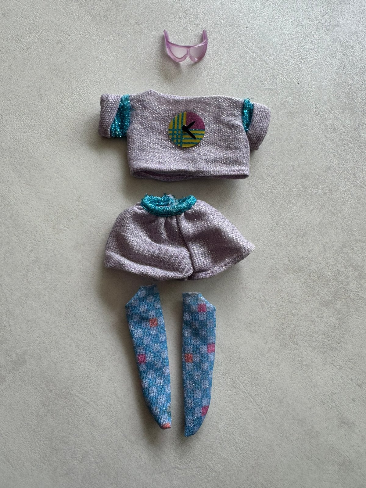 Barbie fun time kleding bespeeld jaren 80 vintage, Verzamelen, Ophalen of Verzenden, Gebruikt, Kleertjes