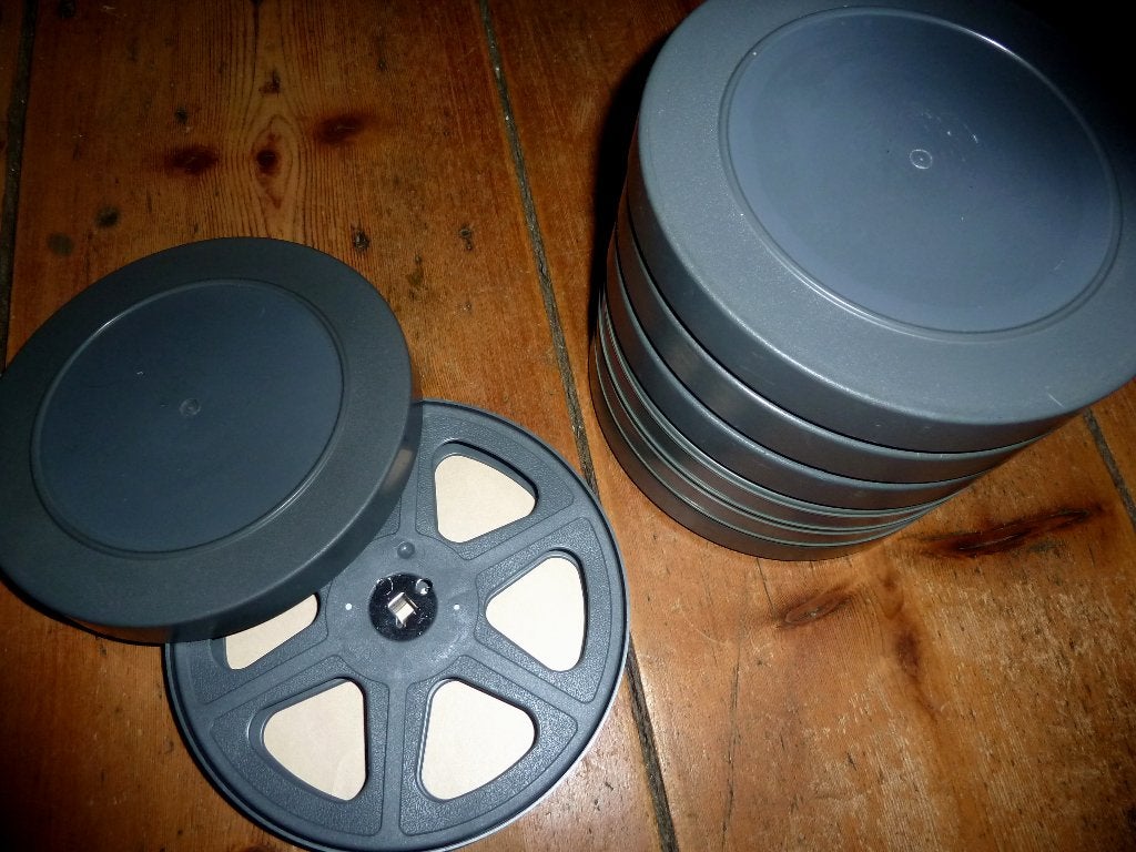 16mm film kunststof doos + spoel 150-180 -, Ophalen of Verzenden, 16mm film