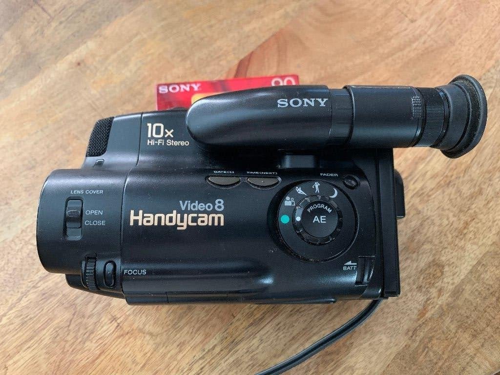 Sony ccd-tr323e, Ophalen of Verzenden, Hi 8, Camera